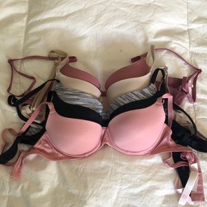 Bundle: 5 VS PINK bras